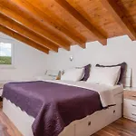 Willa Casa Natura With 40m2 Pool Near Makarska *