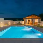 Casa Natura With 40m2 Pool Near Makarska * Slivno (Split-Dalmatia)