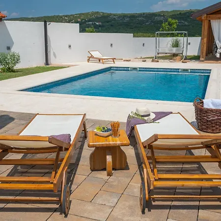 Βίλα Casa Natura With 40m2 Pool Near Makarska *