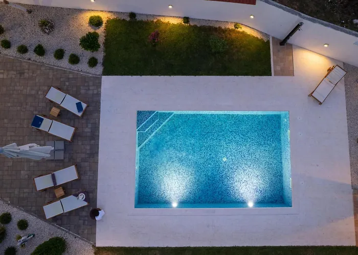 Casa Natura With 40m2 Pool Near Makarska Slivno (Split-Dalmatia)