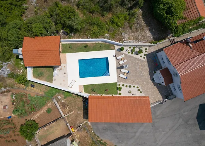 Casa Natura With 40m2 Pool Near Makarska * Slivno (Split-Dalmatia)