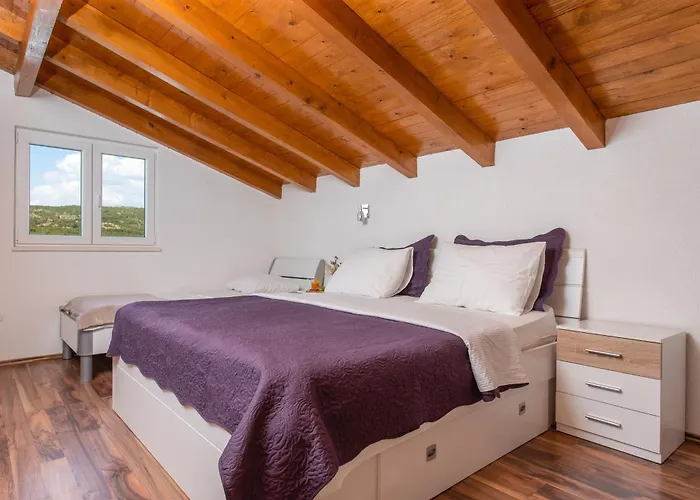 别墅 Casa Natura With 40m2 Pool Near Makarska *