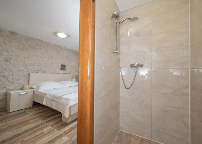 别墅 Casa Natura With 40m2 Pool Near Makarska