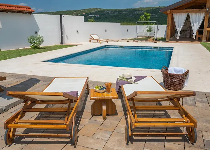 别墅 Casa Natura With 40m2 Pool Near Makarska *