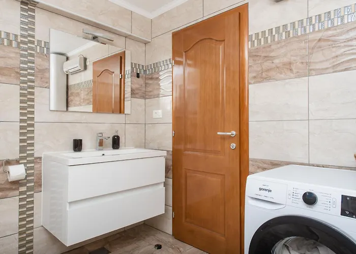 别墅 Casa Natura With 40m2 Pool Near Makarska